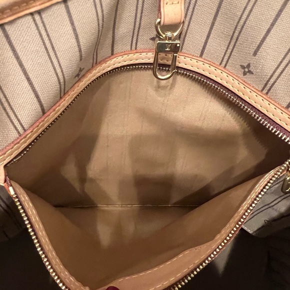 Louis Vuitton The Neverfull GM tote.  Monogram canvas! - Picture 5 of 9